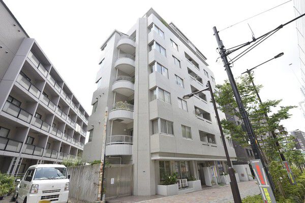 アンクレール初台のエントランス・共用部