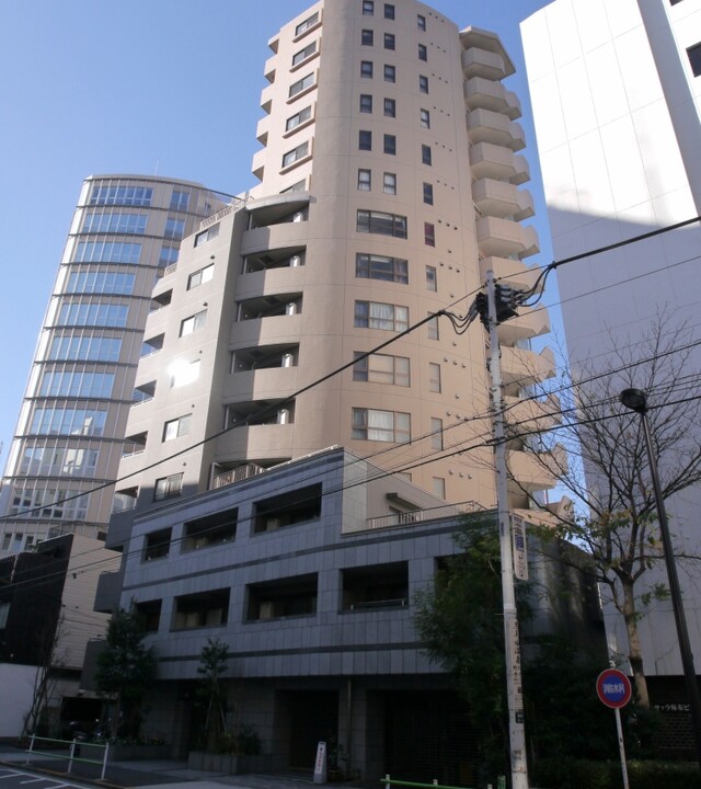 グラーサ西麻布のエントランス・共用部