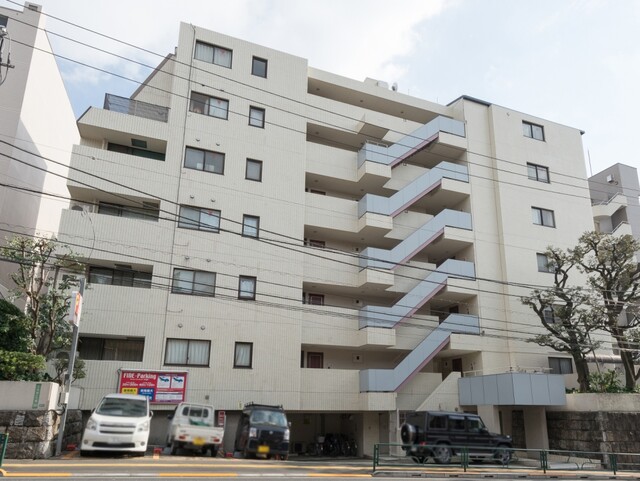 パティオ千石の外観写真 - 文京区千石2丁目20番1号