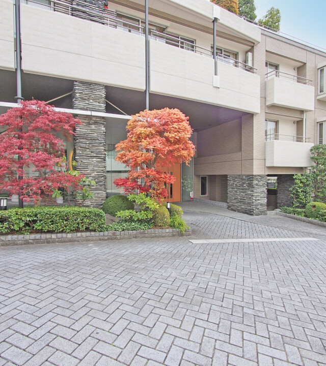 フェアロージュ南平台の写真 10枚目