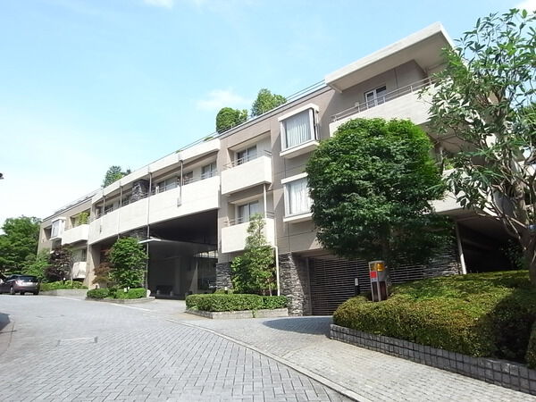 フェアロージュ南平台の外観写真 - 渋谷区南平台町8番20号