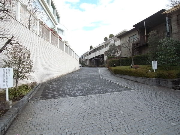 フェアロージュ南平台の写真 4枚目