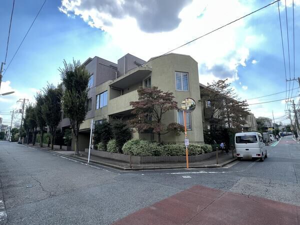 等々力ヒルズパティアージュのエントランス・共用部