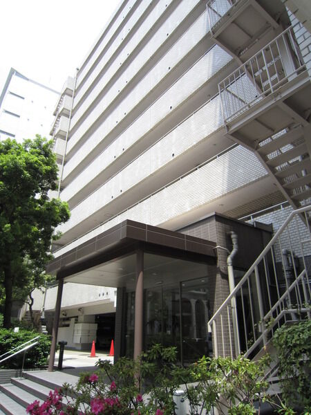 チュリス西麻布の外観写真 - 港区西麻布3丁目13番16号