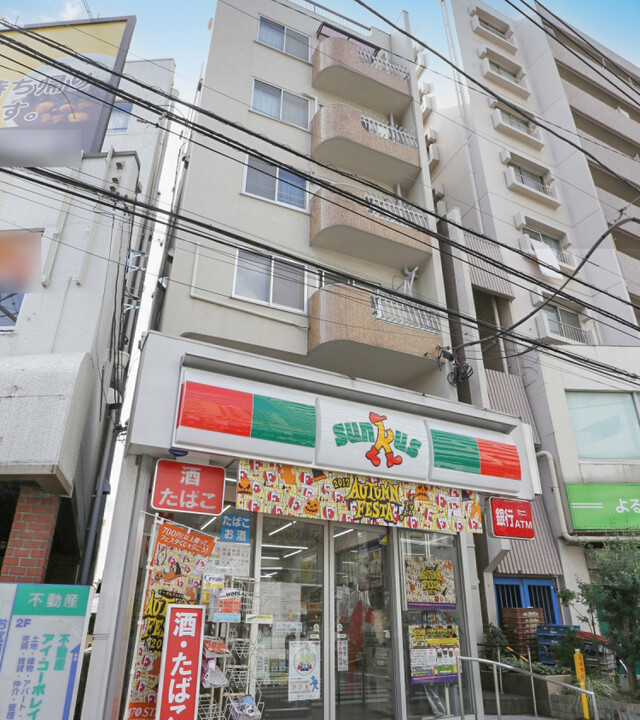 寿ビルのエントランス・共用部