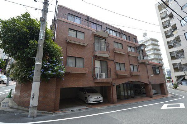 エクレール代々木公園の外観写真 - 渋谷区富ヶ谷1丁目35番5号