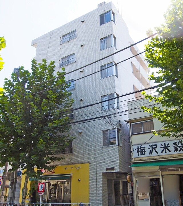 フラワーマンションのエントランス・共用部