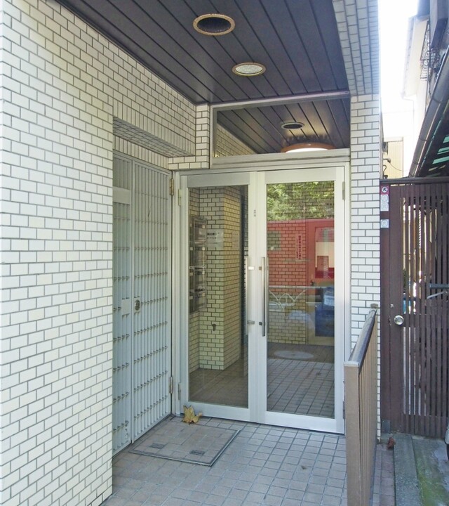 フラワーマンションの写真 4枚目