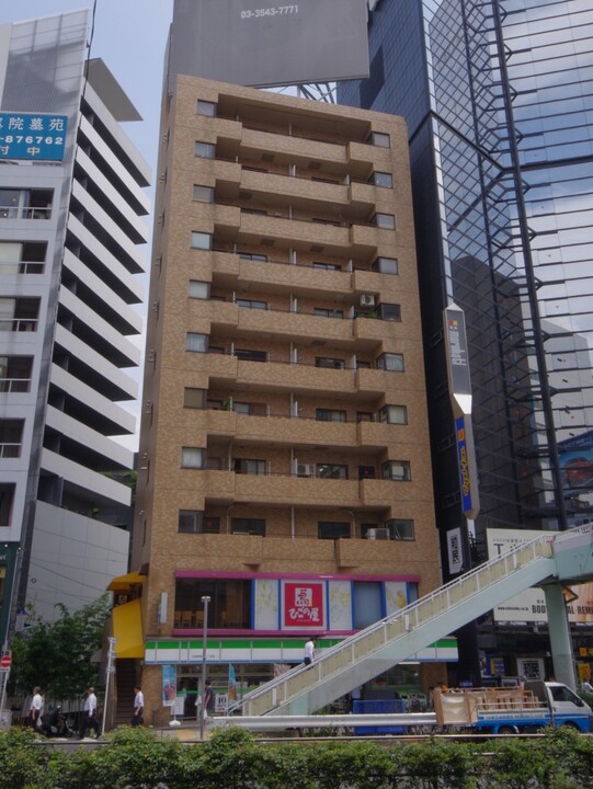 グラン青山の外観写真 - 港区南青山2丁目27番28号