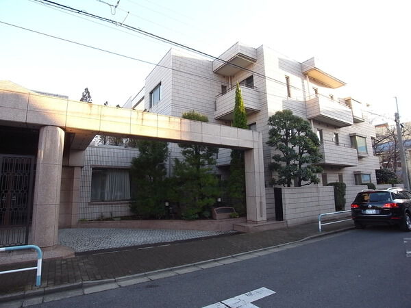 深沢パークハウスの外観写真 - 世田谷区深沢4丁目32番7号