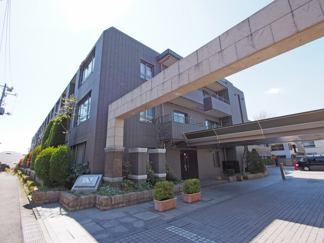 ライオンズマンション元代々木グランフォートの外観写真 - 渋谷区元代々木町38番1号