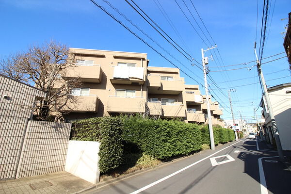 東急ドエルアルス深沢の外観写真 - 世田谷区深沢4丁目32番16号