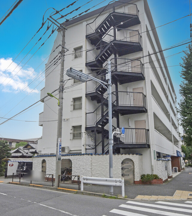 マンションヴィップ等々力のエントランス・共用部