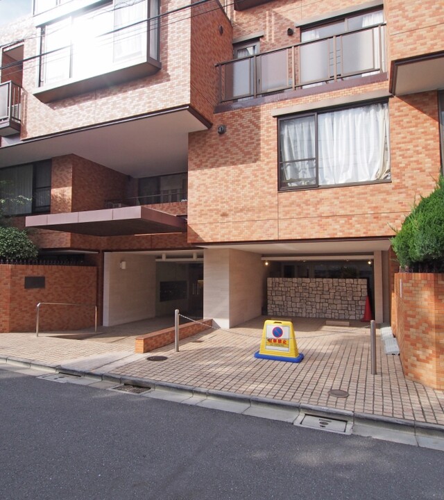 ジャルダン元麻布の写真 9枚目