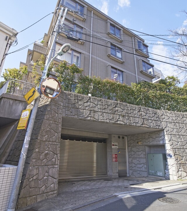 ハイコート南青山の写真 4枚目