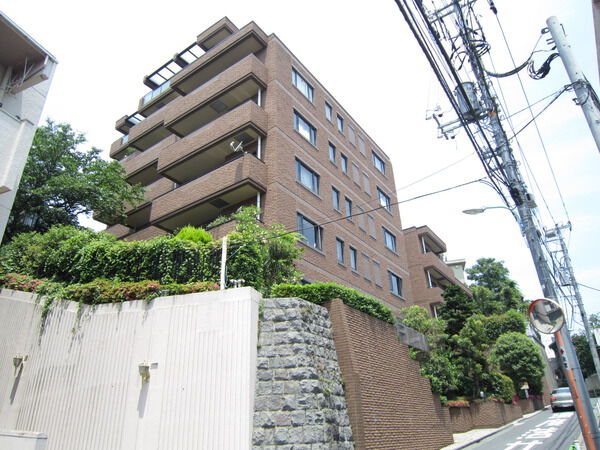 ディアナガーデン麻布の外観写真 - 港区南麻布4丁目11番10号