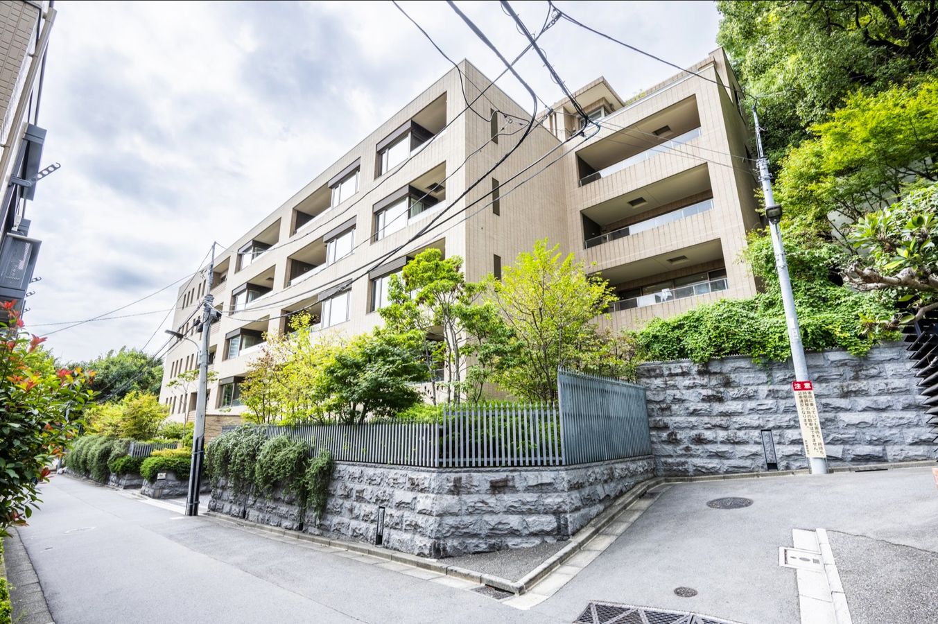 ウェリス麻布狸穴のエントランス・共用部