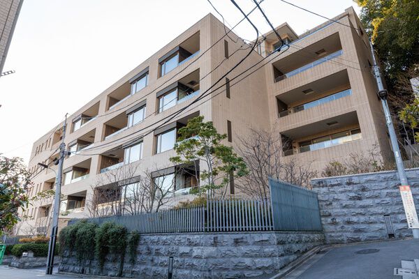 ウェリス麻布狸穴の外観写真 - 港区麻布狸穴町60番1号