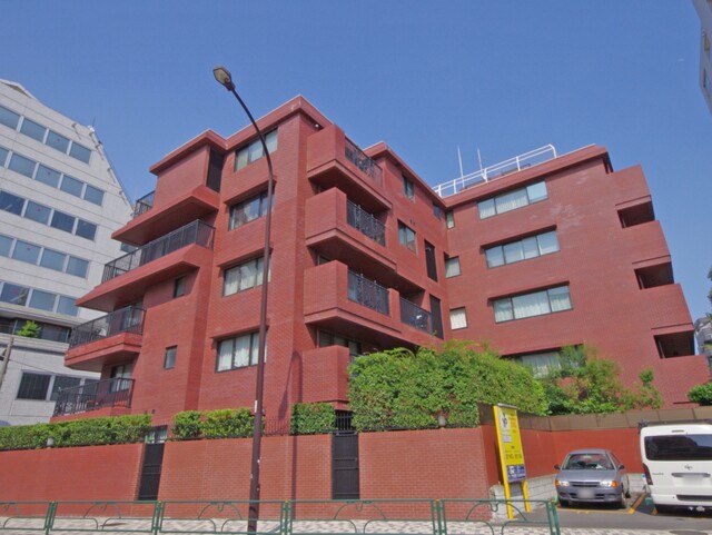 ドムス青山の外観写真 - 東京都心の高級マンション