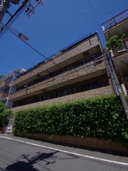 フェニックス麻布狸穴公園の外観写真 - 港区東麻布3丁目2番6号