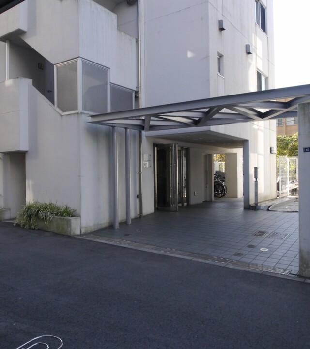 コムロンド代々木公園の写真 9枚目