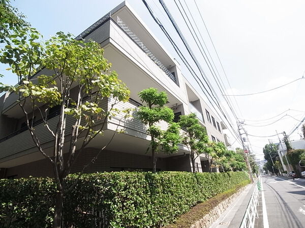 松濤ガーデンのエントランス・共用部