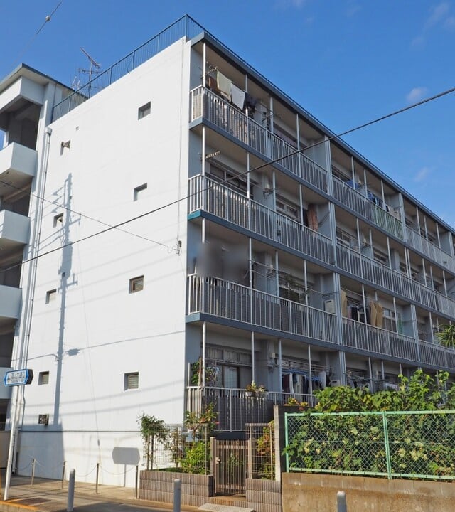 尾山台コーポのエントランス・共用部