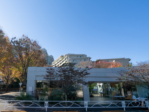 深沢ハウスL棟のエントランス・共用部