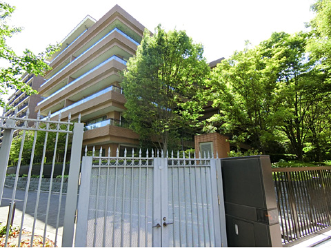 広尾ガーデンフォレスト白樺レジデンスＥ棟の外観写真 - 渋谷区広尾4丁目1番29号