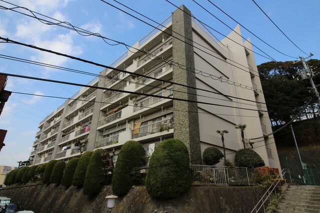 成城マンションの外観写真 - 世田谷区成城1丁目9番1号