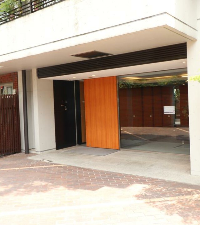 ガーデングラス南麻布の外観写真 - 港区南麻布3丁目11番2号