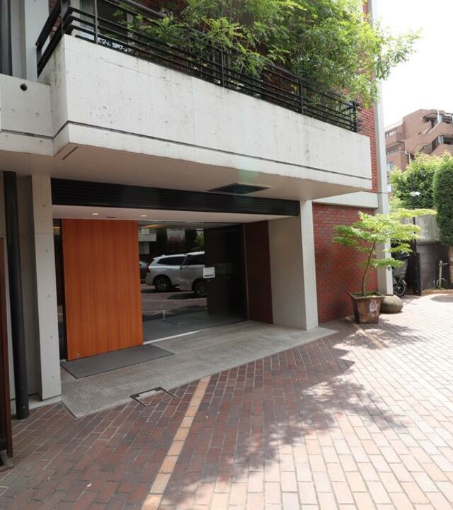 ガーデングラス南麻布の写真 4枚目