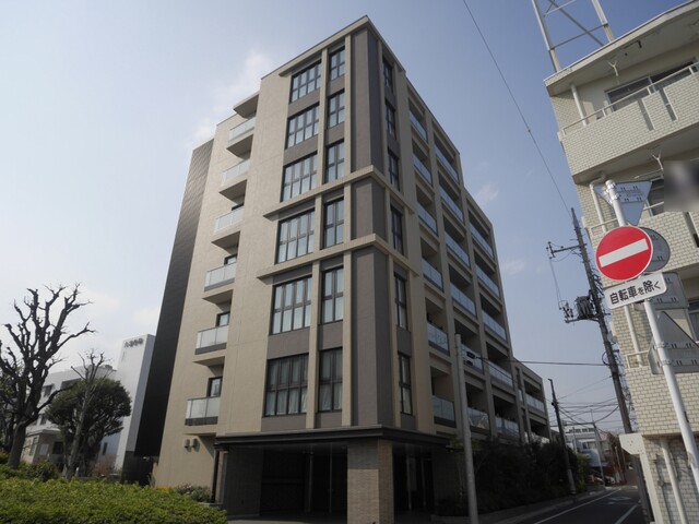 グローリオ田園調布の外観写真 - 世田谷区奥沢4丁目5番1号