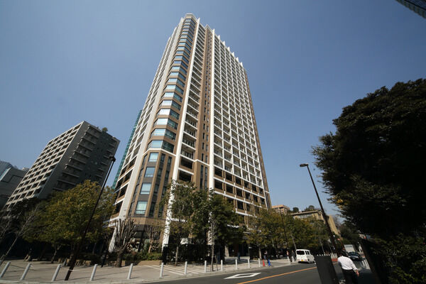 パークコート六本木ヒルトップの外観写真 - 港区六本木1丁目7番10号