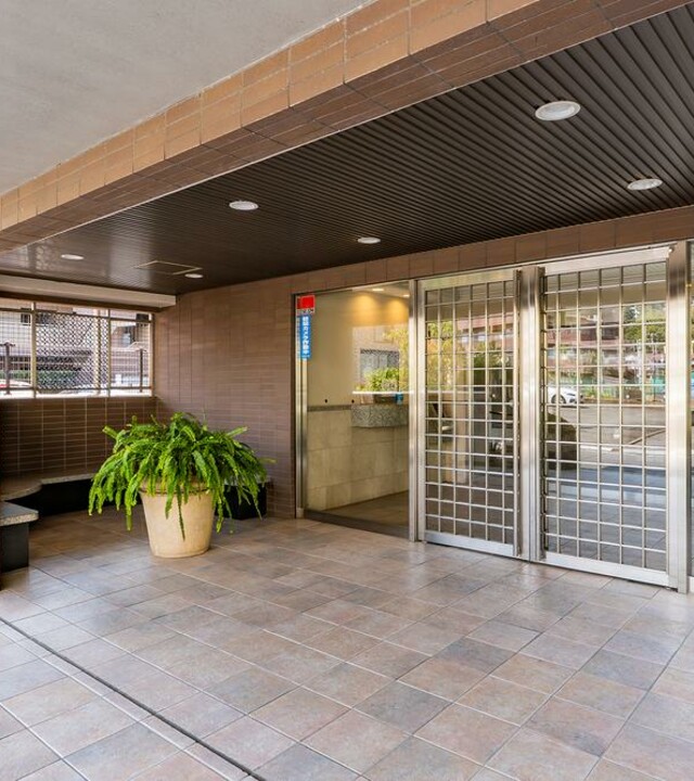 アルソスガーデン世田谷岡本のエントランス・共用部