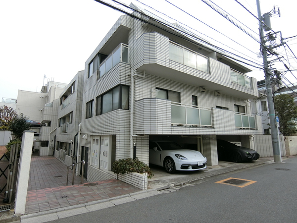 テラス西麻布の外観写真 - 港区西麻布4丁目15番15号