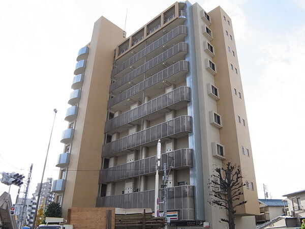 イトーピア用賀の外観写真 - 世田谷区瀬田4丁目24番12号