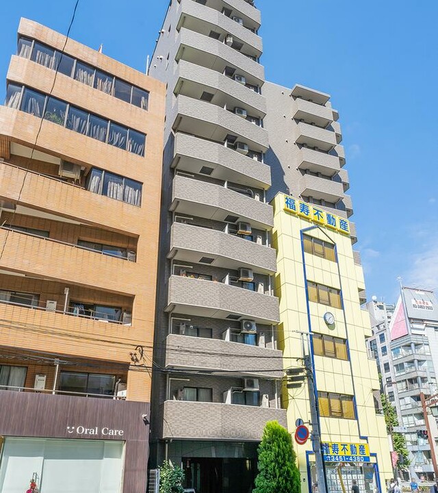 エスコート麻布十番の外観写真 - 港区麻布十番3丁目14番3号