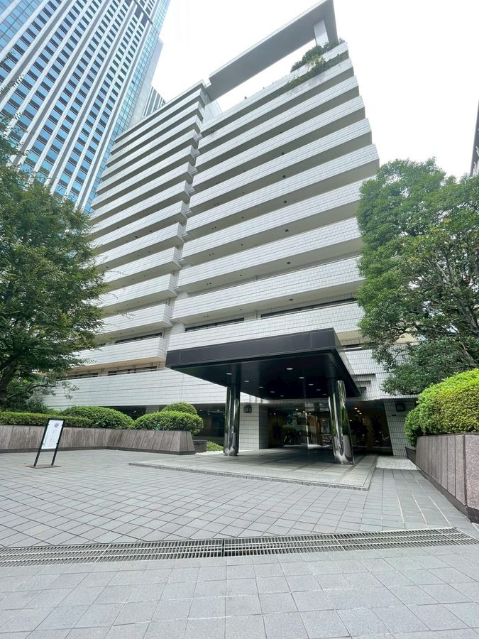 チュリス赤坂の外観写真 - 港区赤坂2丁目17番12号