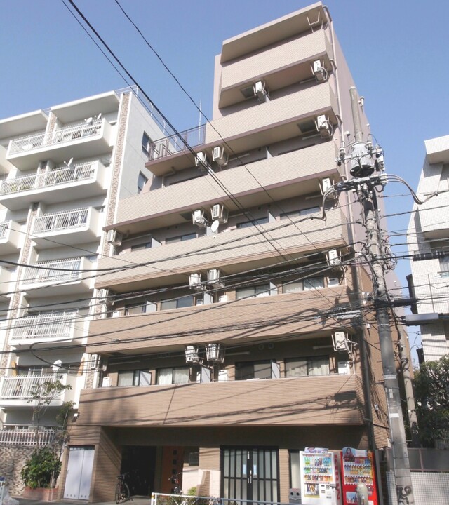 菱和パレス駒場東大のエントランス・共用部