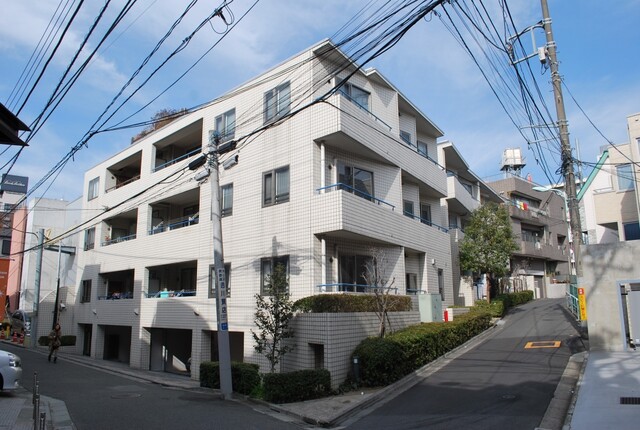 藤和南青山ホームズリトリートの外観写真 - 港区南青山3丁目8番21号