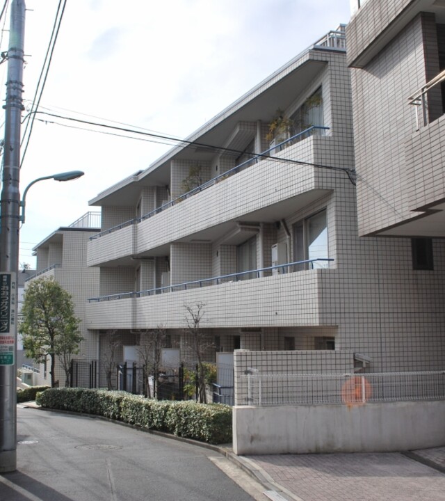 藤和南青山ホームズリトリートのエントランス・共用部