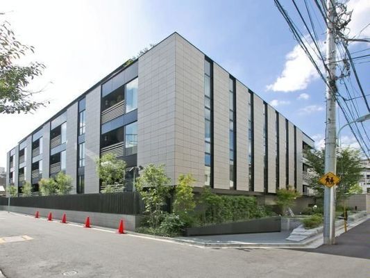 ウェリス有栖川の外観写真 - 港区南麻布5丁目14番4号