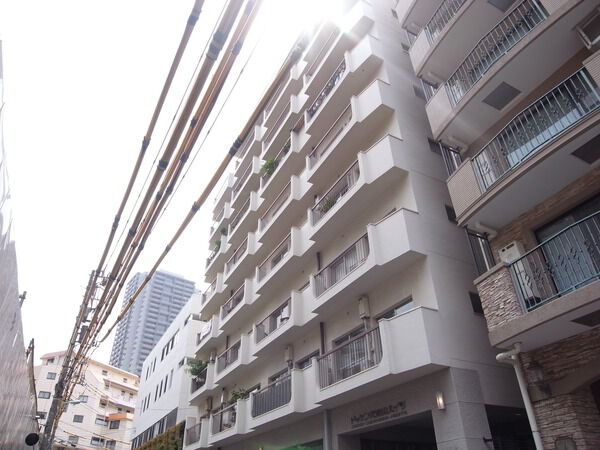 ドッケン代官山ハイツの外観写真 - 渋谷区代官山町7番8号