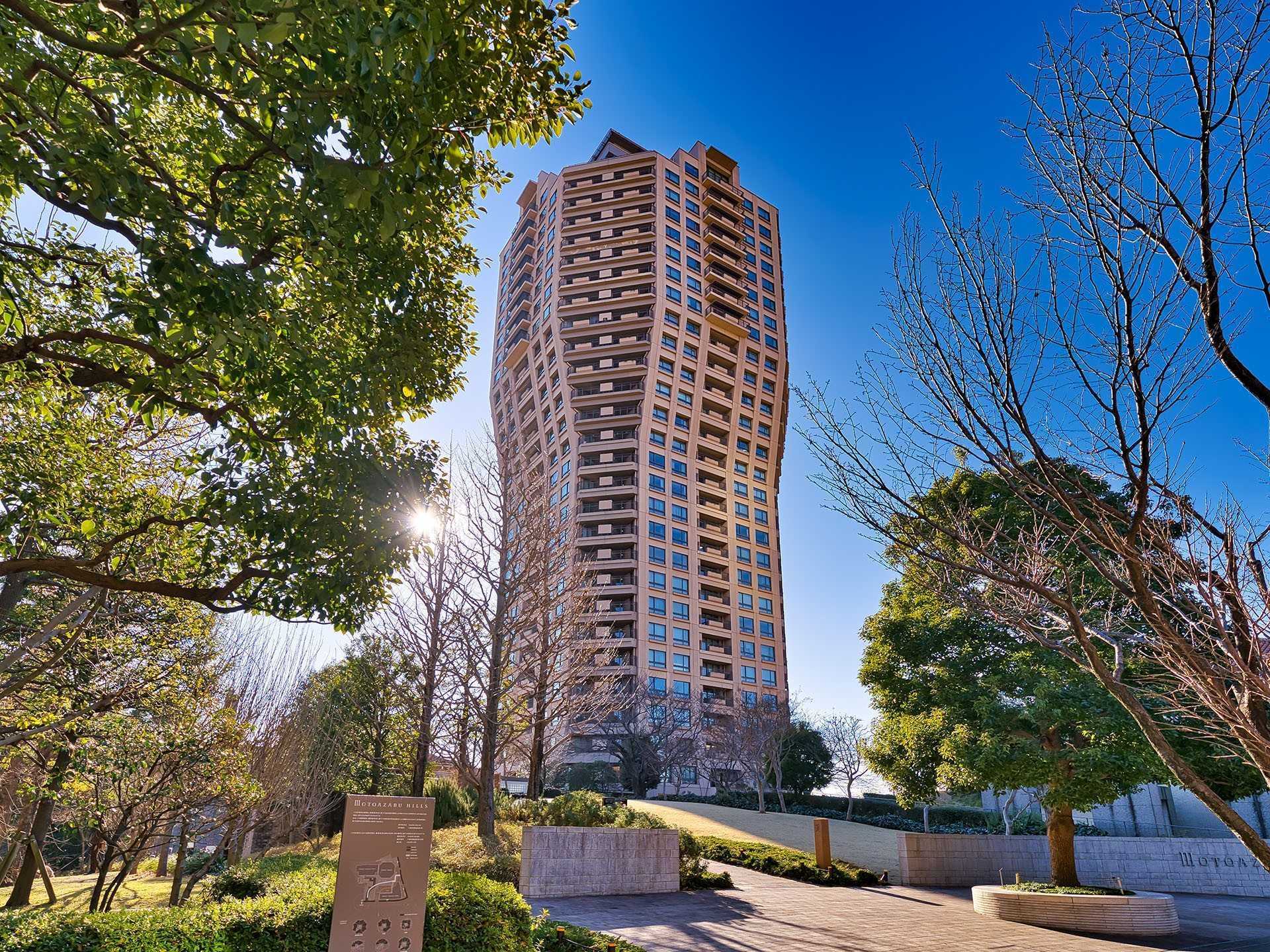 元麻布ヒルズフォレストタワーの外観写真 - 港区元麻布1丁目3番1号