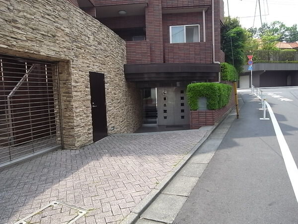 ロワイヤル松濤の写真 4枚目