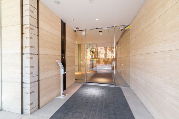 プレミスト代々木公園パークフロントのエントランス・共用部