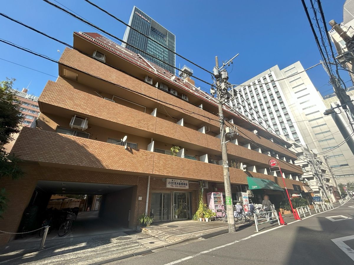 バロール代々木マンションの外観写真 - 渋谷区代々木2丁目26番5号
