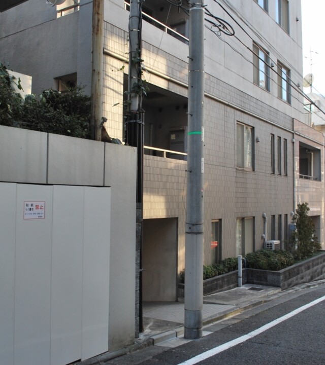 ユニロイヤル赤坂の写真 7枚目