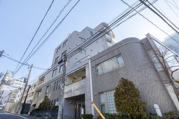 ユニロイヤル赤坂の写真 4枚目